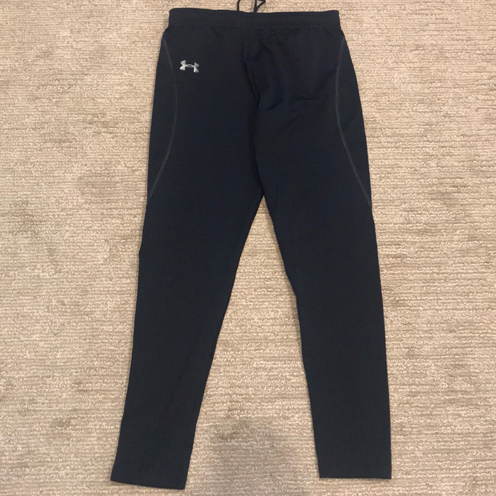Under Armour Men’s fitted running tights. Size L